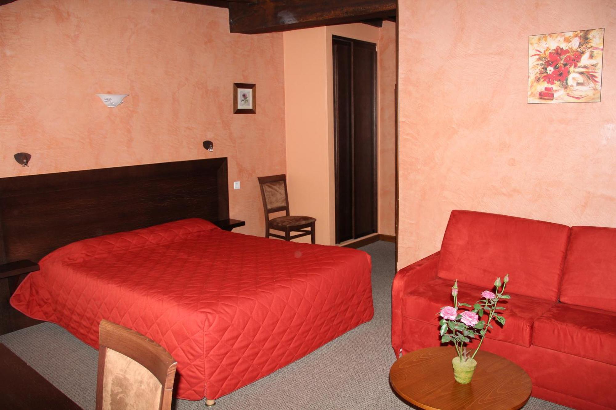 فندق Logis Des Trois Maures Couches المظهر الخارجي الصورة